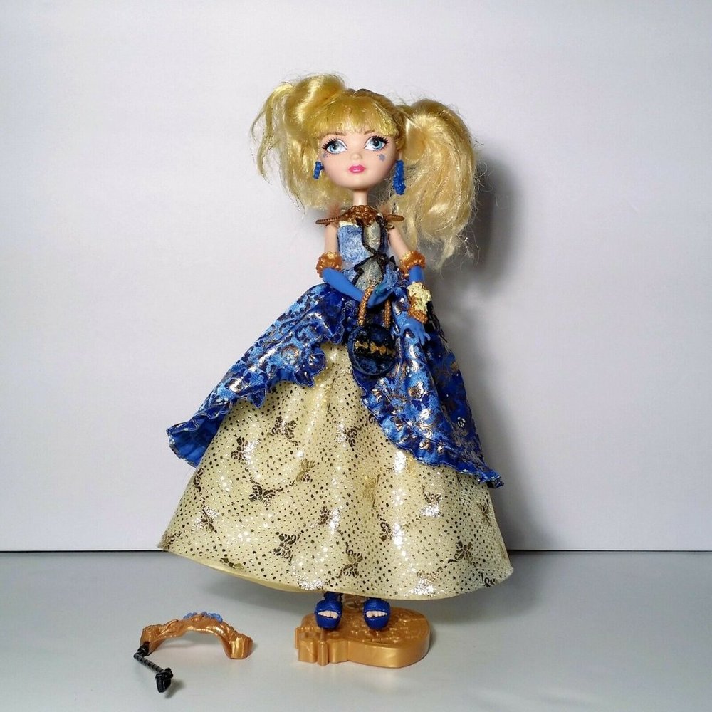 Ever After High Thronecoming Blondie Doll
